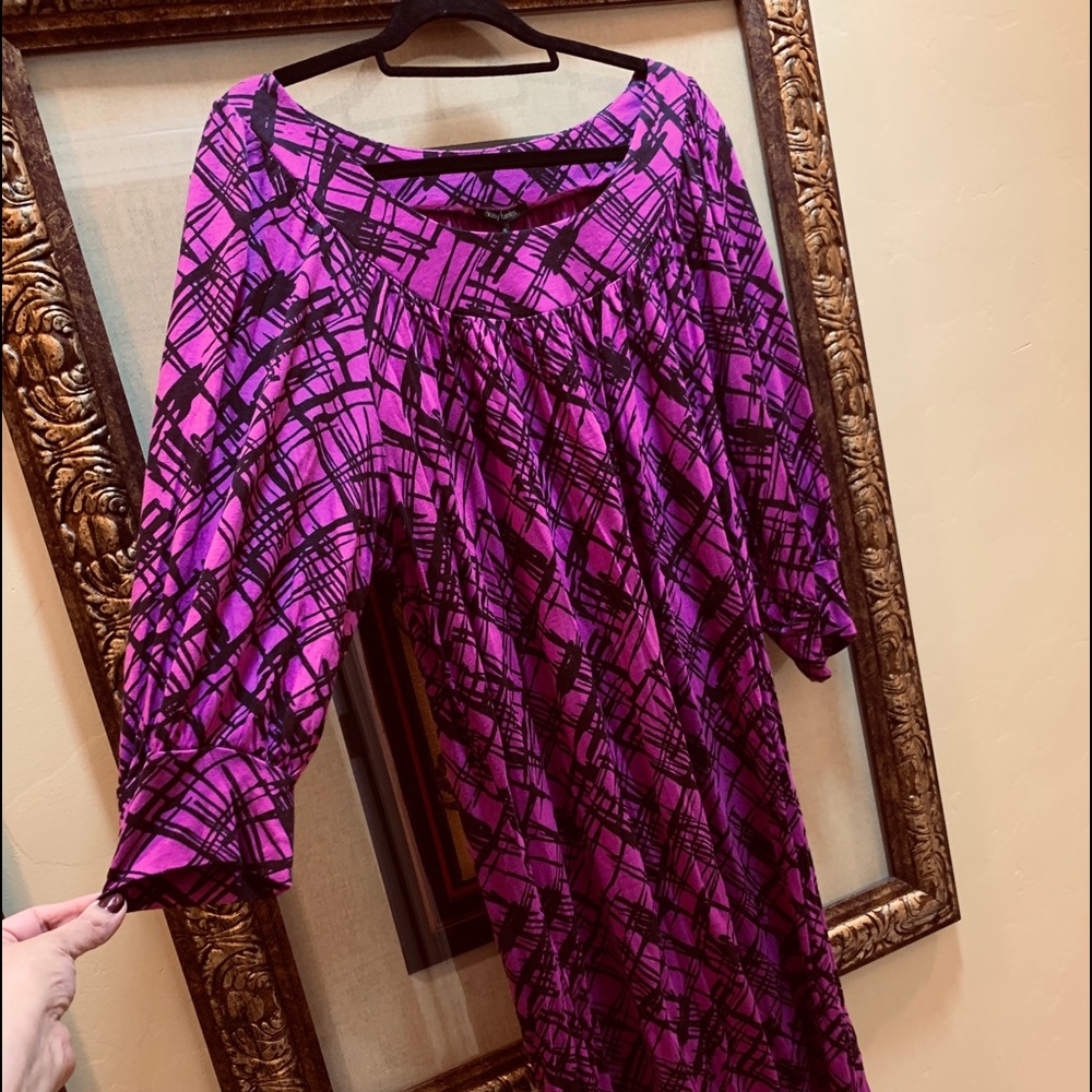 ***Daisy Fuentes fuchsia and black dress NWT size XL
